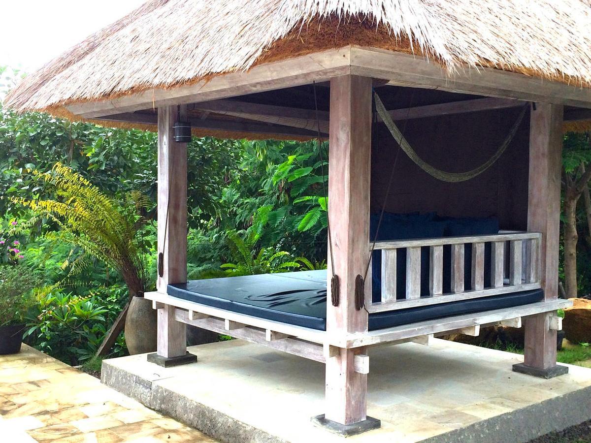 Sing Sing Resort Lovina Exterior photo